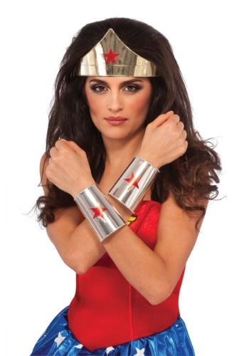 Deluxe Wonder Woman Accessory Kit