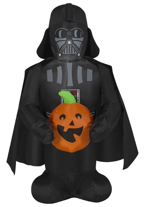 Star Wars Inflatable Darth Vader Holding Pumplin