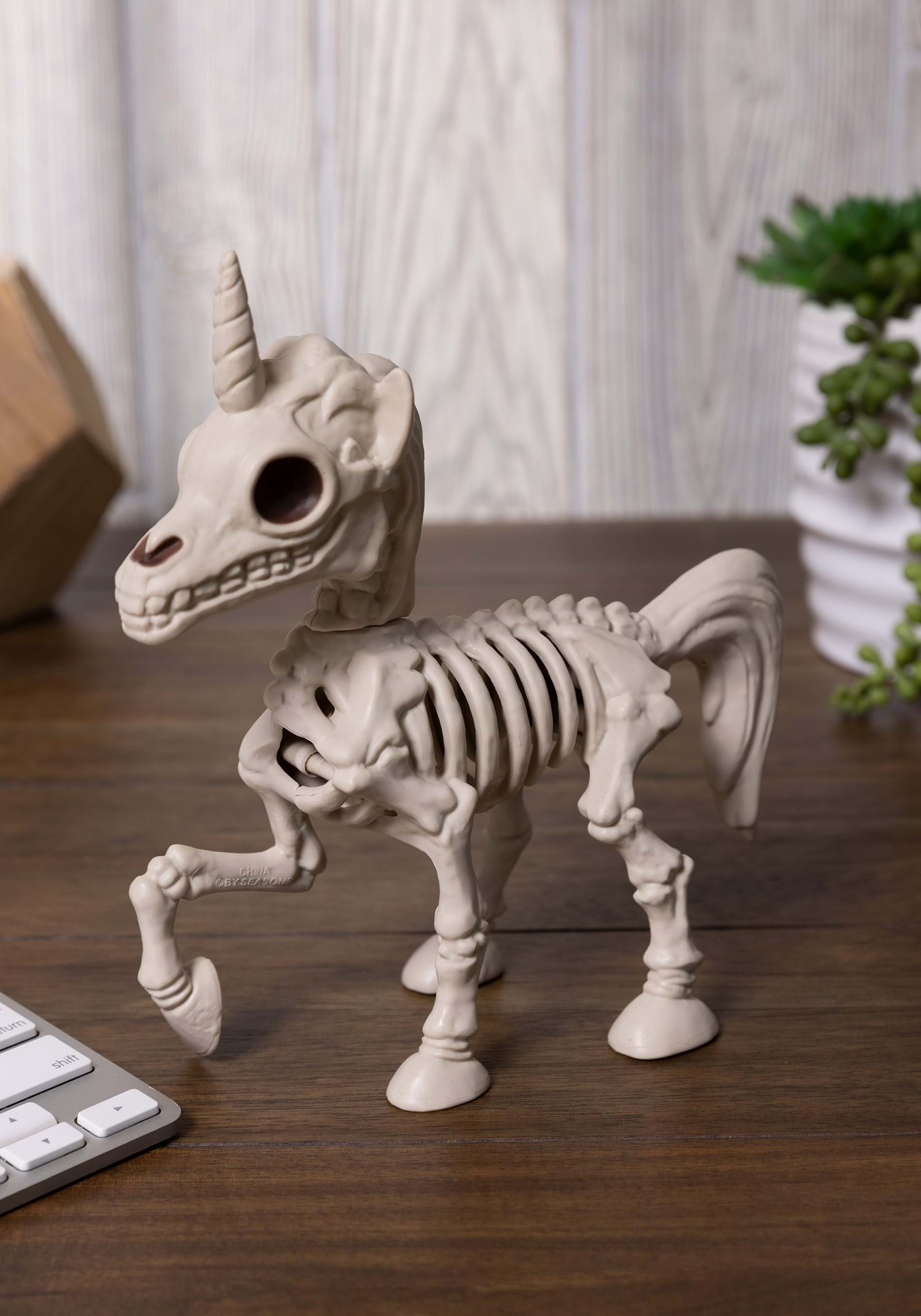 6.75-Inch Unicorn Skeleton Bonez Decoration | Animal Skeletons