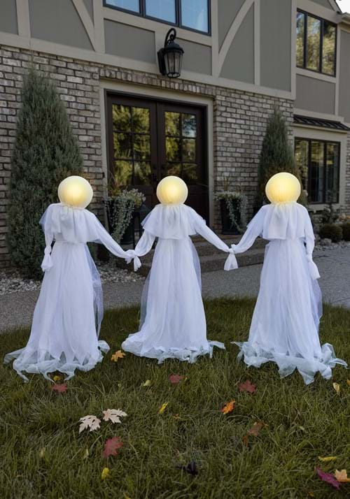 Holding Hands White Ghosts Light Up Prop Decoration UPD